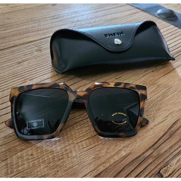 Shein Tortoiseshell Oversized Square Frame Sunglasses - Picture 1 of 3